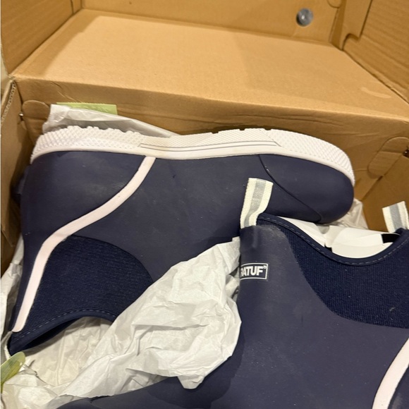 XTRATUF boot new men size 10 - Picture 4 of 7